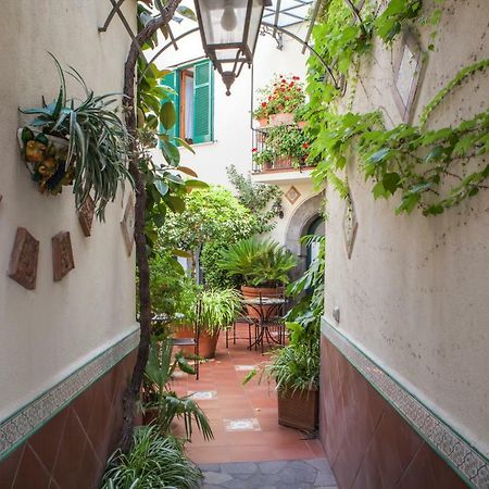 Villa Elisa Holiday Home Sorrento Exterior foto
